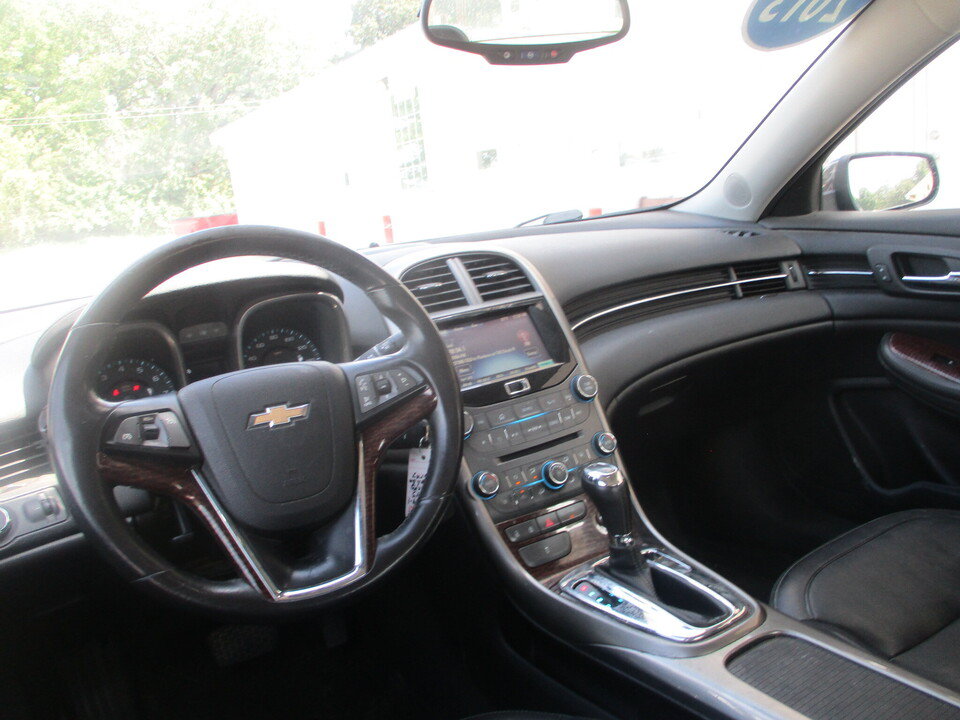 Used 2013 Chevrolet Malibu LTZ FWD image 7