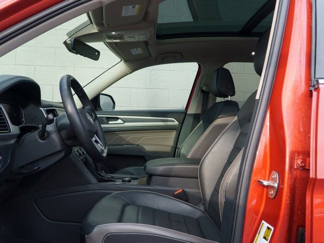 Used 2023 Volkswagen Atlas SEL Premium image 17
