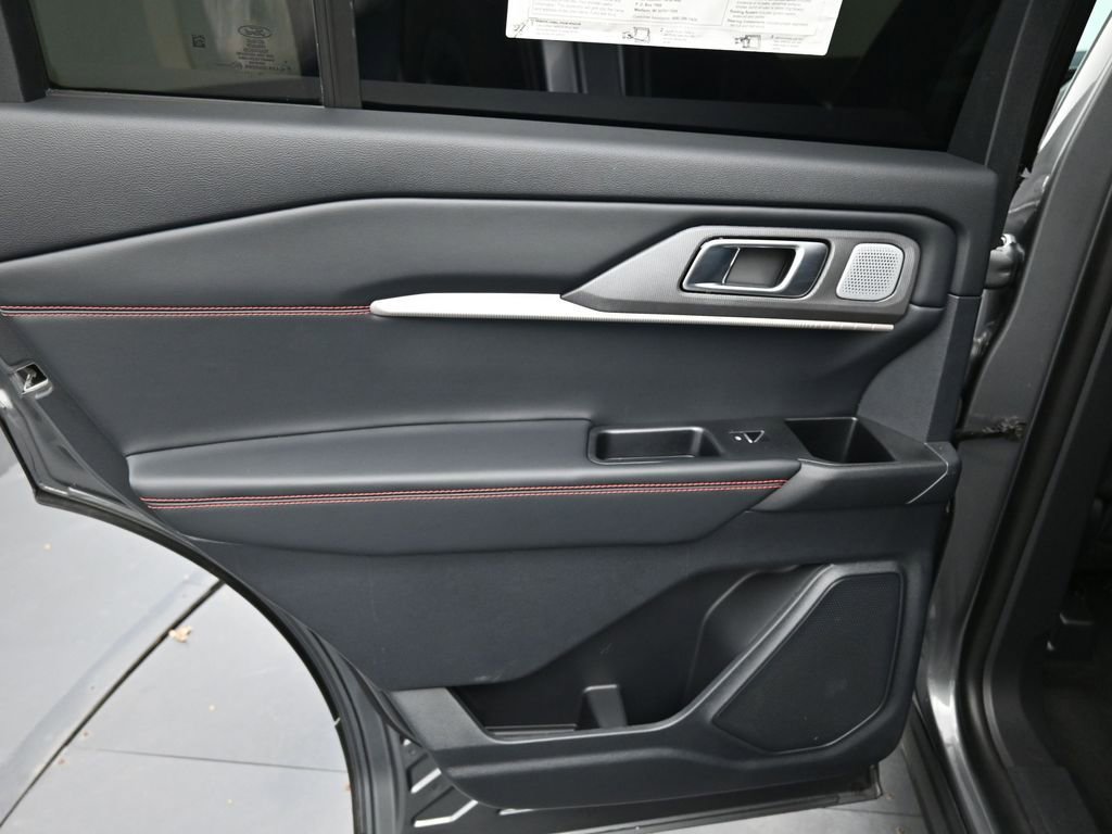 Used 2025 Ford Explorer ST w/ Sun And Sound Package image 22