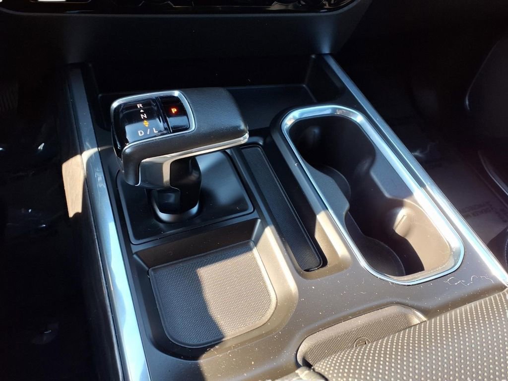 Used 2022 Chevrolet Silverado 1500 LTZ AWD/4WD image 19