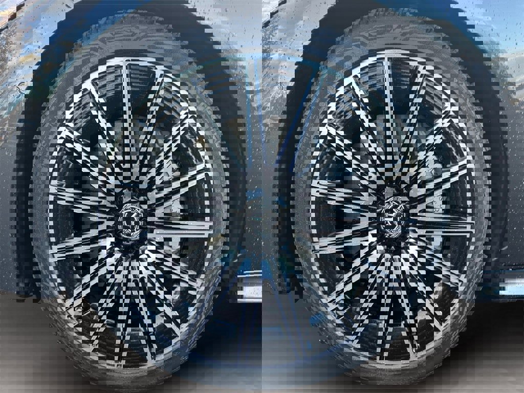 Used 2025 Mercedes-Benz CLE 450 4MATIC Coupe image 14