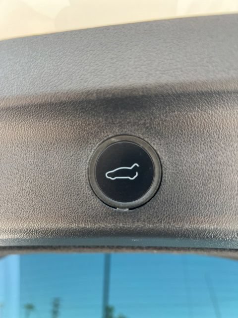 Used 2023 Tesla Model Y Long Range AWD/4WD image 24