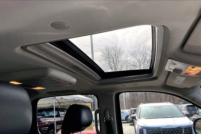 Used 2013 Cadillac Escalade EXT Premium image 20