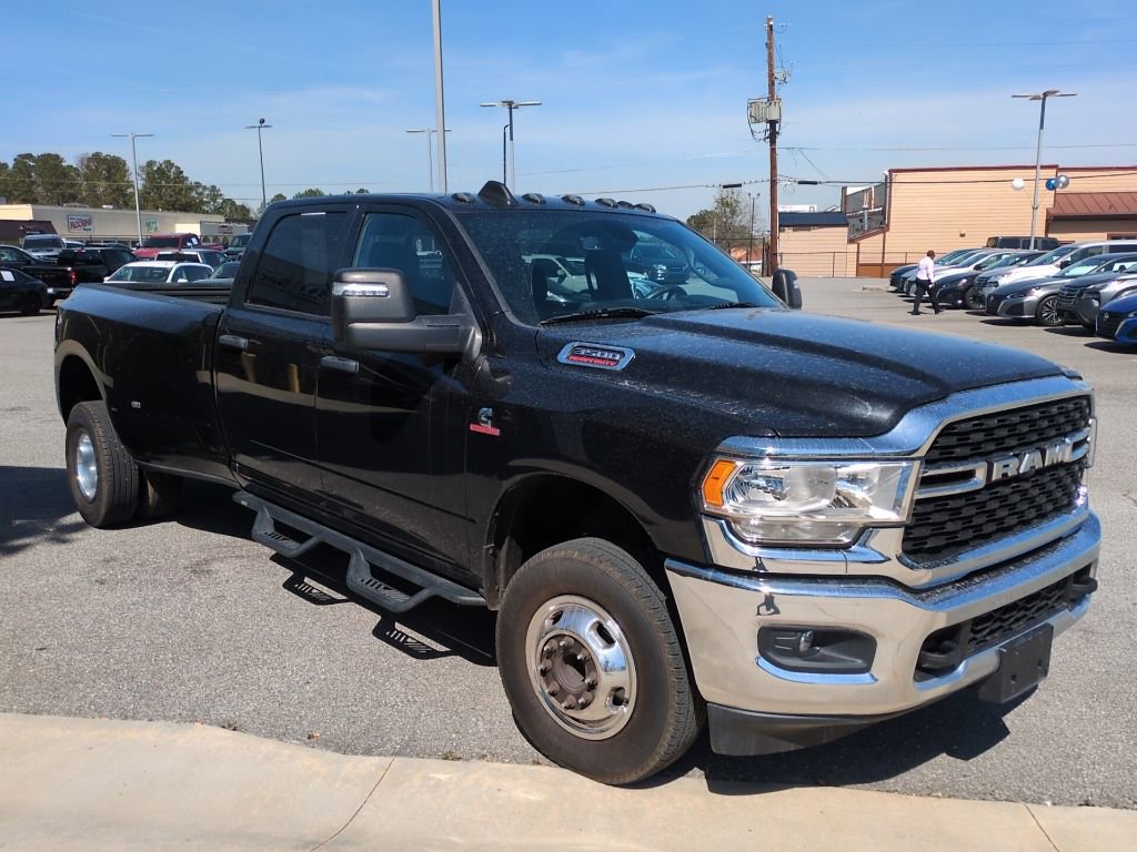 Used 2024 RAM 3500 Tradesman w/ Towing Technology Group image 2