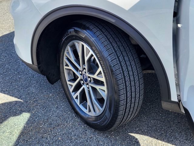 Certified 2022 Ford Escape SEL image 35