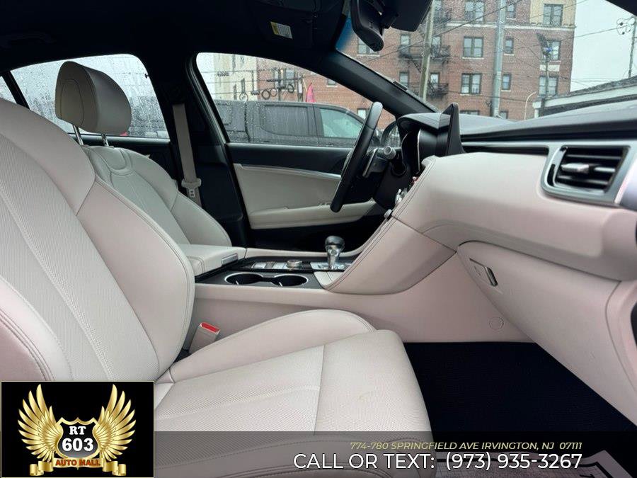 Used 2025 Genesis G70 2.5T AWD/4WD image 14