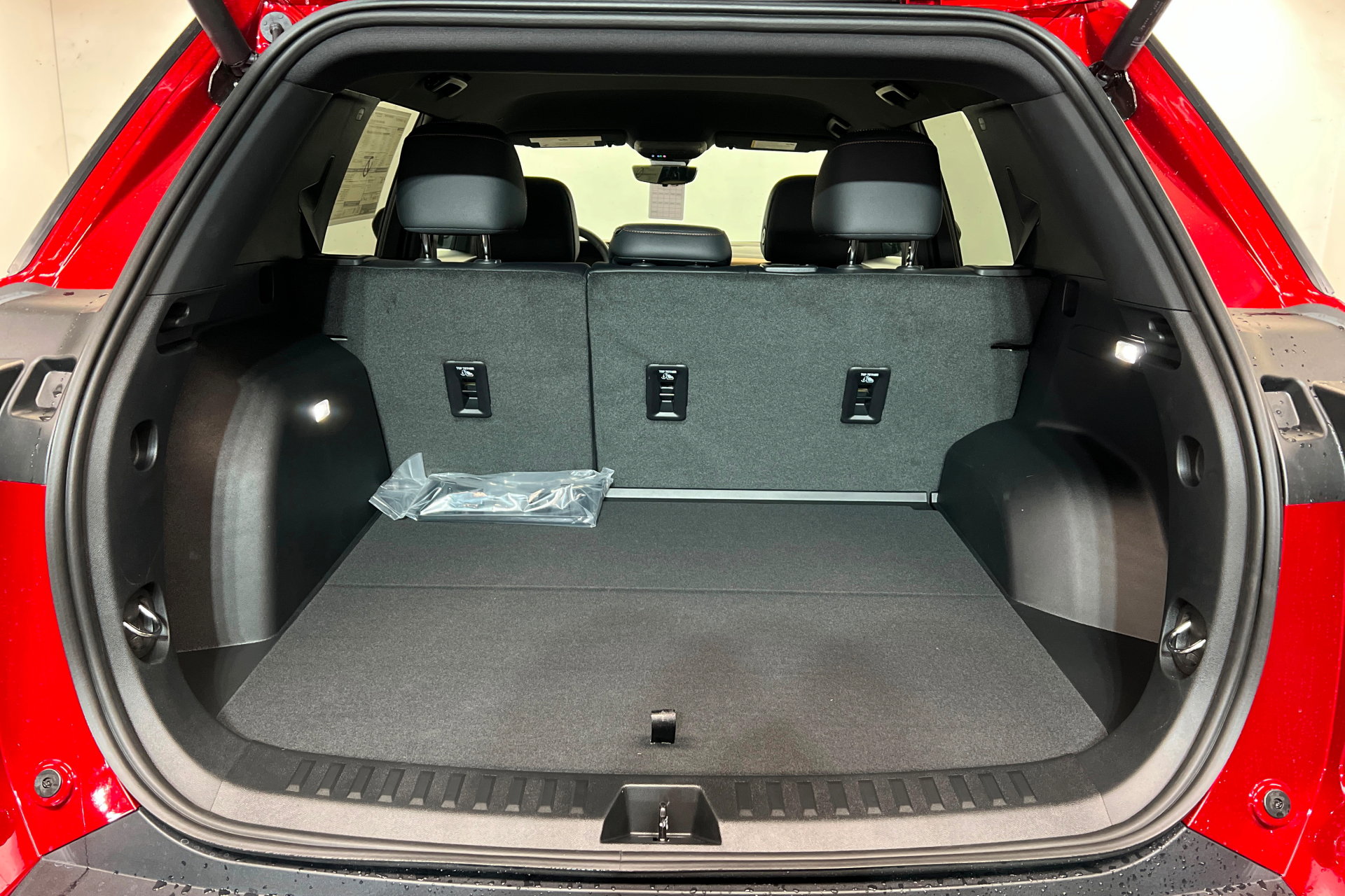 New 2026 Chevrolet Equinox ACTIV w/ Convenience Package III image 23