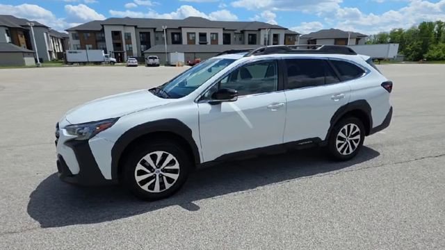 Used 2023 Subaru Outback Premium AWD/4WD image 6