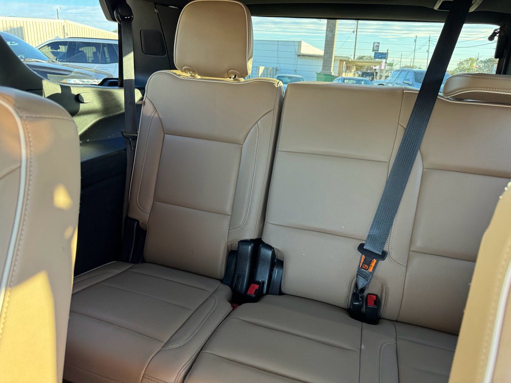 Used 2021 Chevrolet Tahoe Premier w/ Premium Package image 15