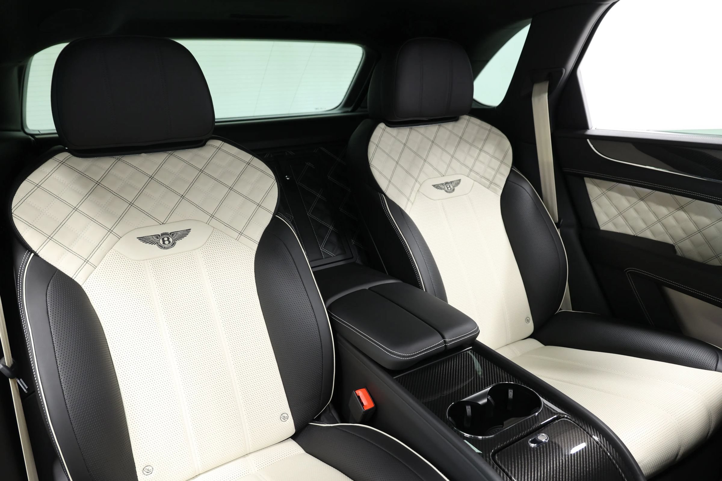 Used 2021 Bentley Bentayga w/ First Edition Specification AWD/4WD image 88