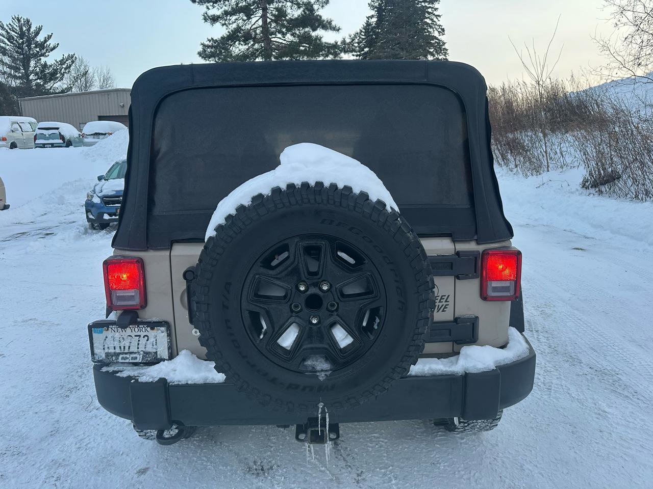 Used 2016 Jeep Wrangler Unlimited Sport image 4