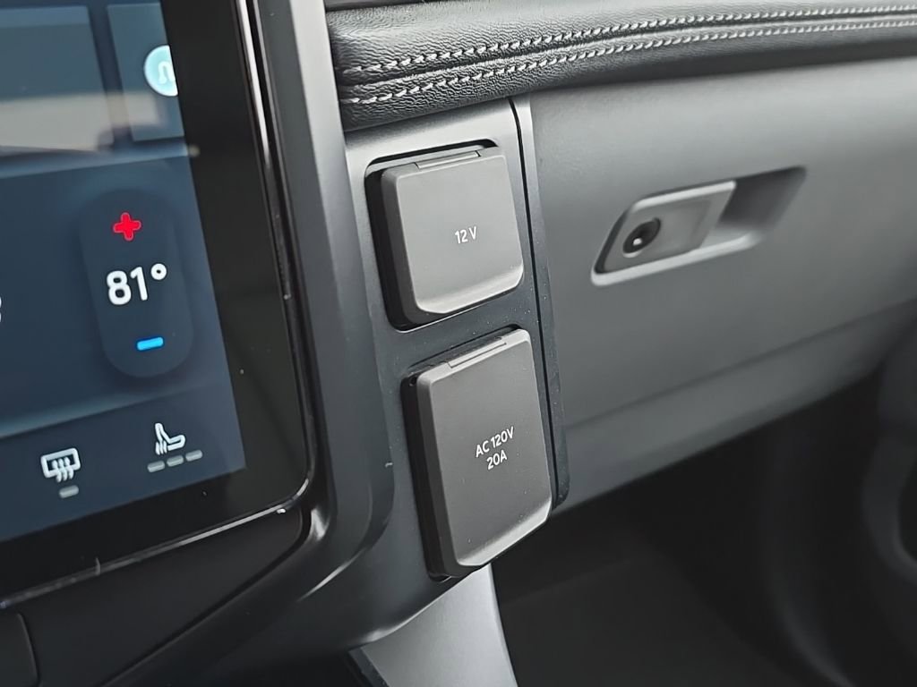 New 2025 Ford F150 Lightning Flash AWD/4WD image 40