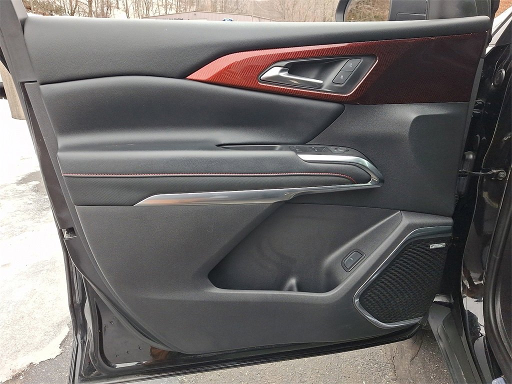 Used 2024 Chevrolet Traverse Z71 w/ Enhanced Driving Package image 12