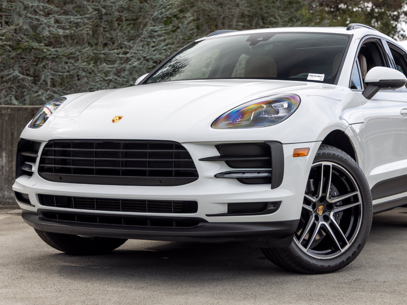 Certified 2021 Porsche Macan AWD/4WD image 7