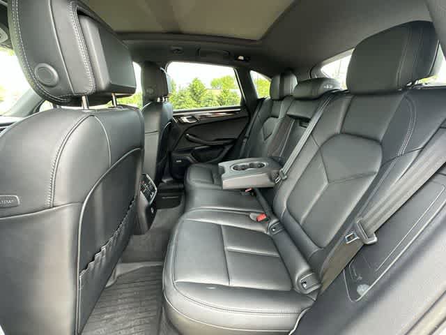 Used 2024 Porsche Macan S AWD/4WD image 18