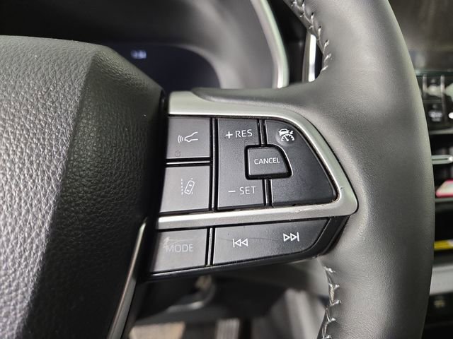 Used 2024 Toyota Highlander Limited image 24