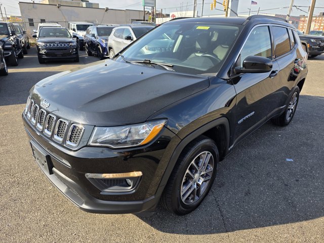 Used 2020 Jeep Compass Latitude image 2