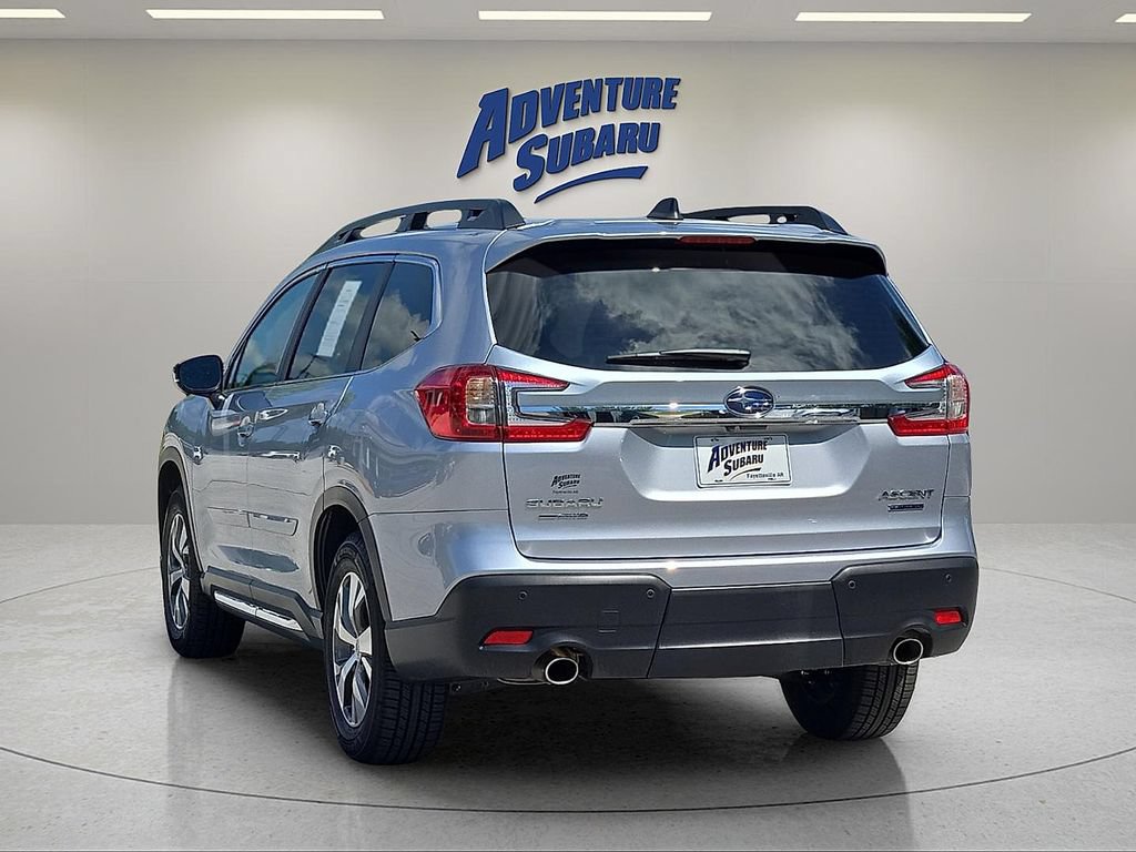 Used 2025 Subaru Ascent Limited AWD/4WD image 9