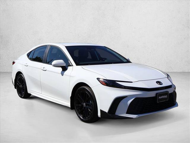Used 2025 Toyota Camry SE w/ Convenience Package AWD/4WD image 3