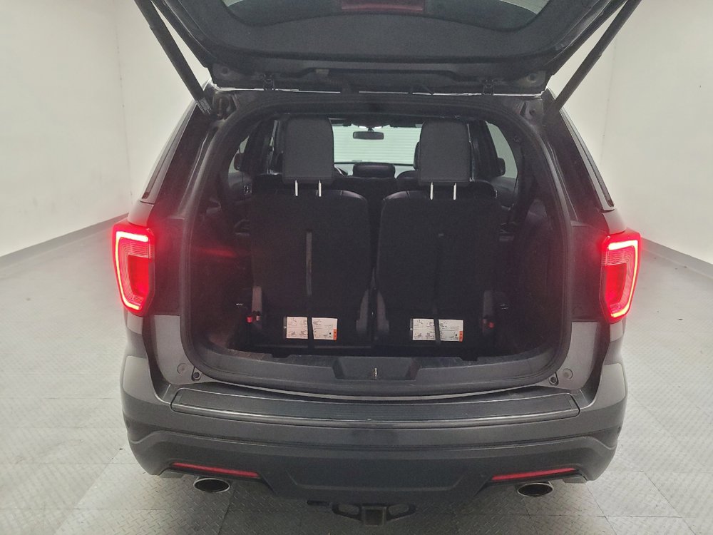 Used 2019 Ford Explorer XLT w/ Equipment Group 202A FWD image 29