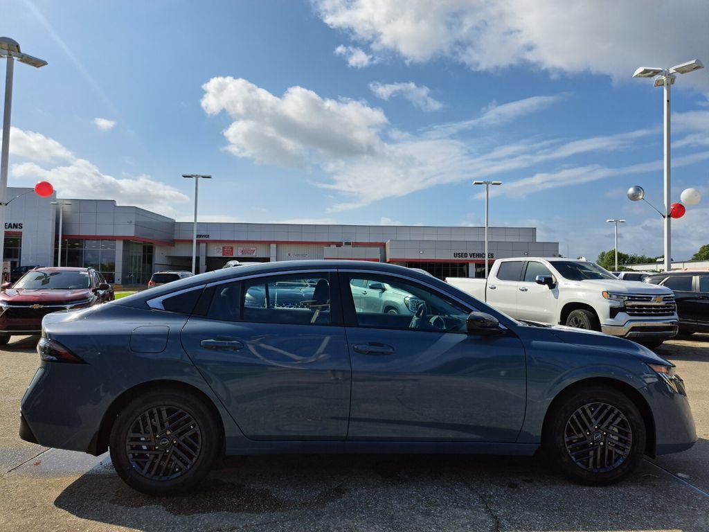 Used 2026 Nissan Sentra SV w/ Floor Mat Package FWD image 4