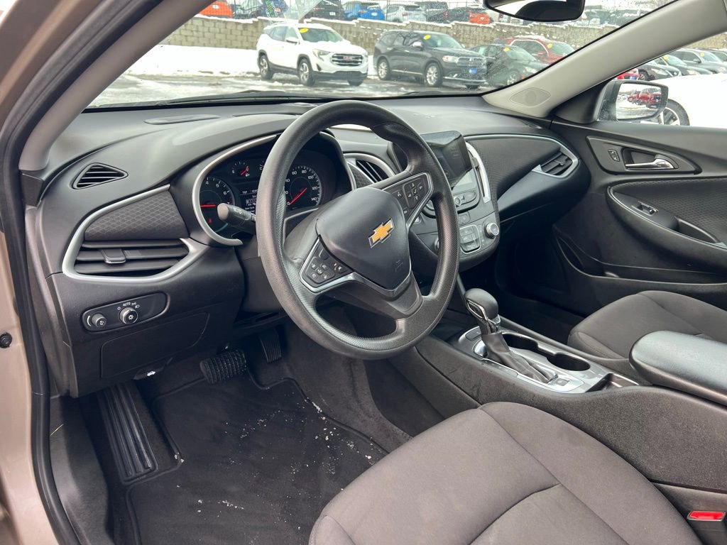 Used 2024 Chevrolet Malibu LS image 17