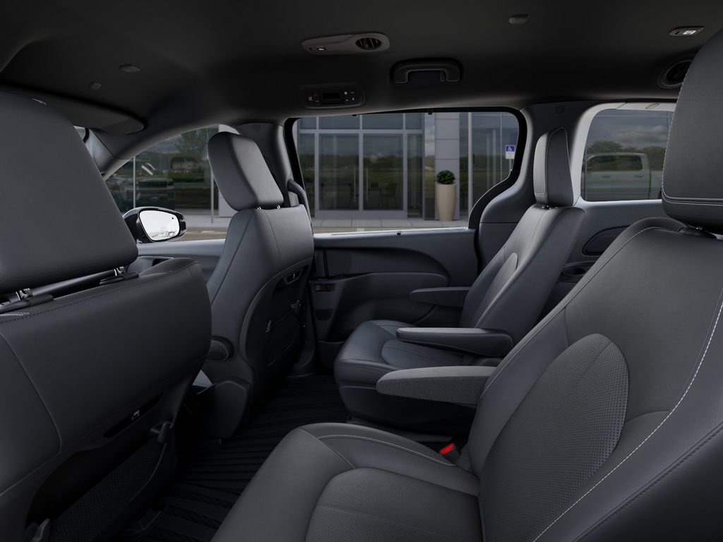 New 2025 Chrysler Pacifica Select w/ Fav Edition Package FWD image 23