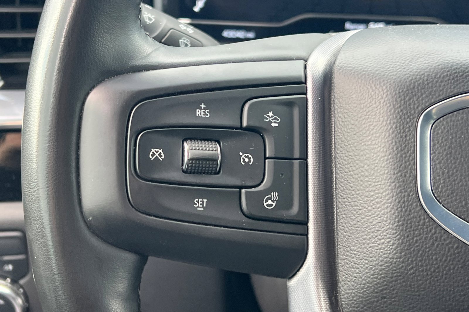 Used 2024 GMC Sierra 1500 SLT image 36