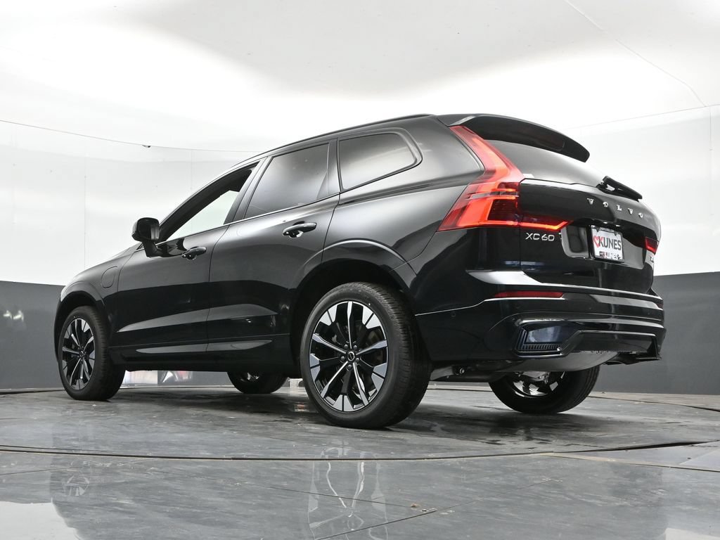New 2026 Volvo XC60 T8 Plus w/ Protection Package Premier AWD/4WD image 41