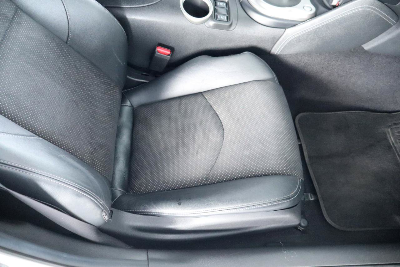 Used 2012 Nissan 370Z Touring w/ Sport Pkg RWD image 29