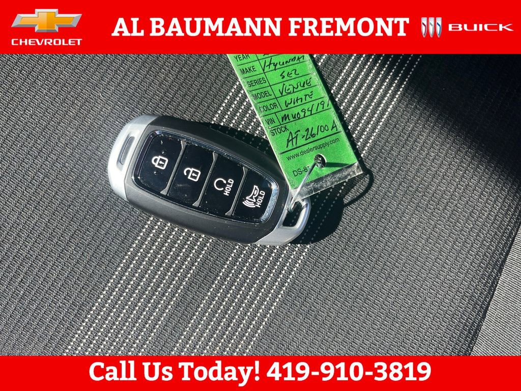 Used 2021 Hyundai Venue SEL w/ Premium Package FWD image 29
