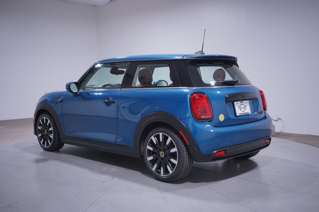 Used 2023 MINI Cooper SE image 3
