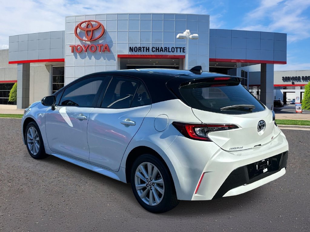 Used 2024 Toyota Corolla SE FWD image 6