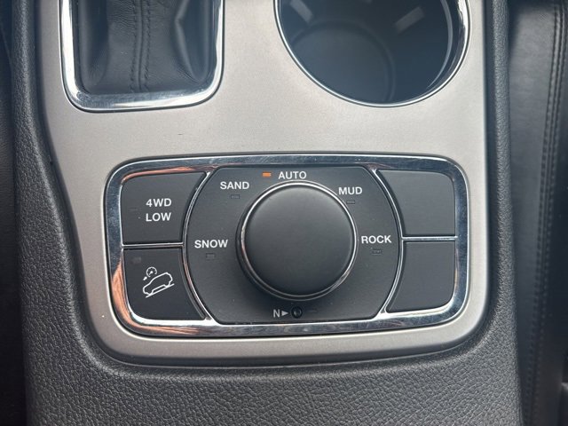 Used 2018 Jeep Grand Cherokee Limited image 11