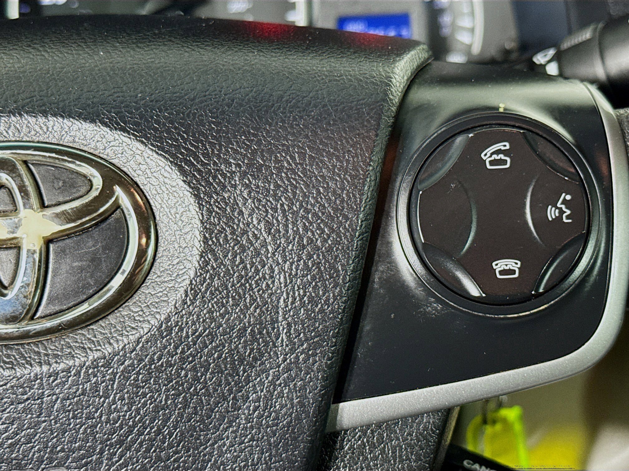 Used 2014 Toyota Camry SE image 14