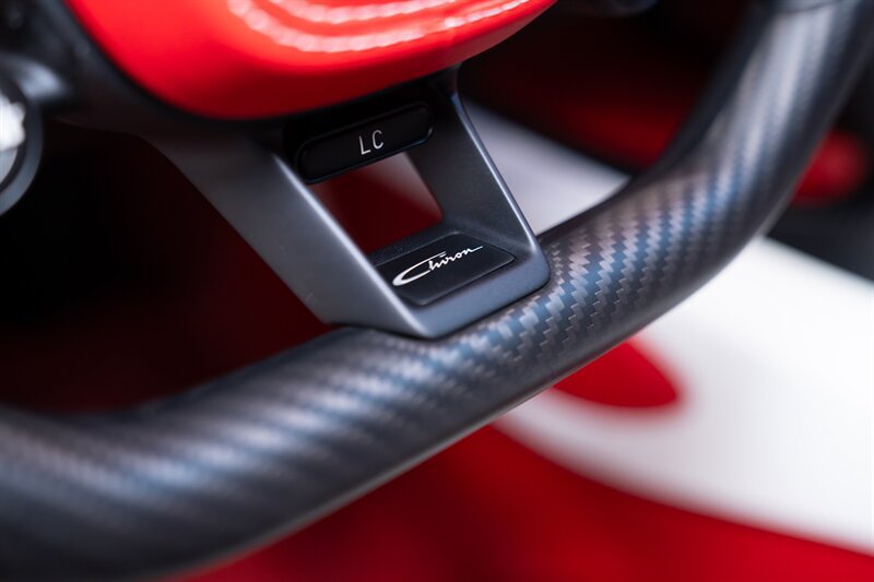 Used 2024 Bugatti Chiron Super Sport AWD/4WD image 27