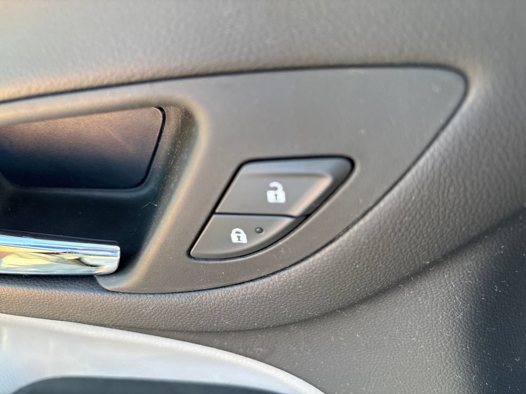 Certified 2023 Chevrolet Equinox LT AWD/4WD image 23
