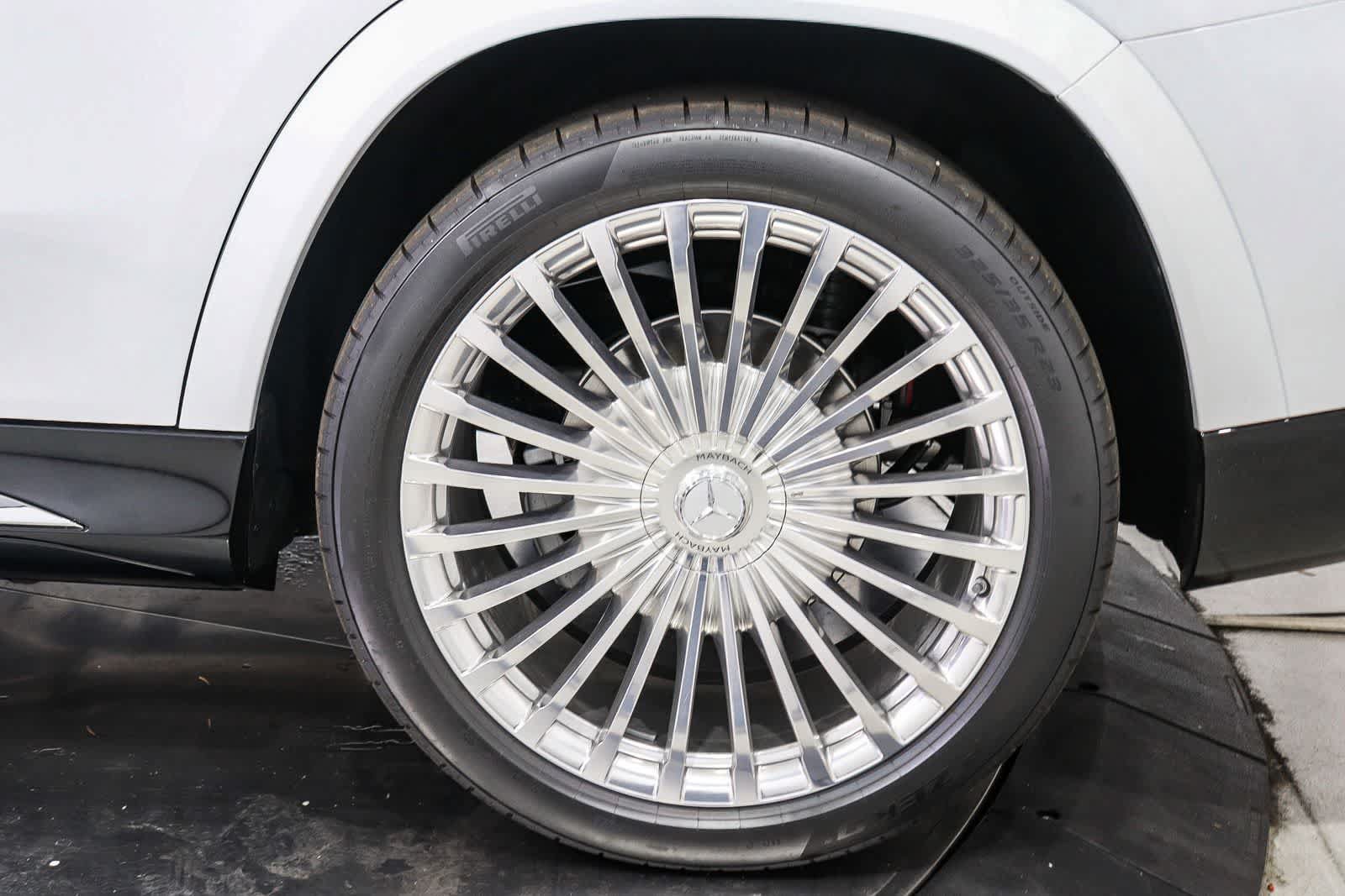 New 2026 Mercedes-Benz Maybach GLS 600 4MATIC image 10