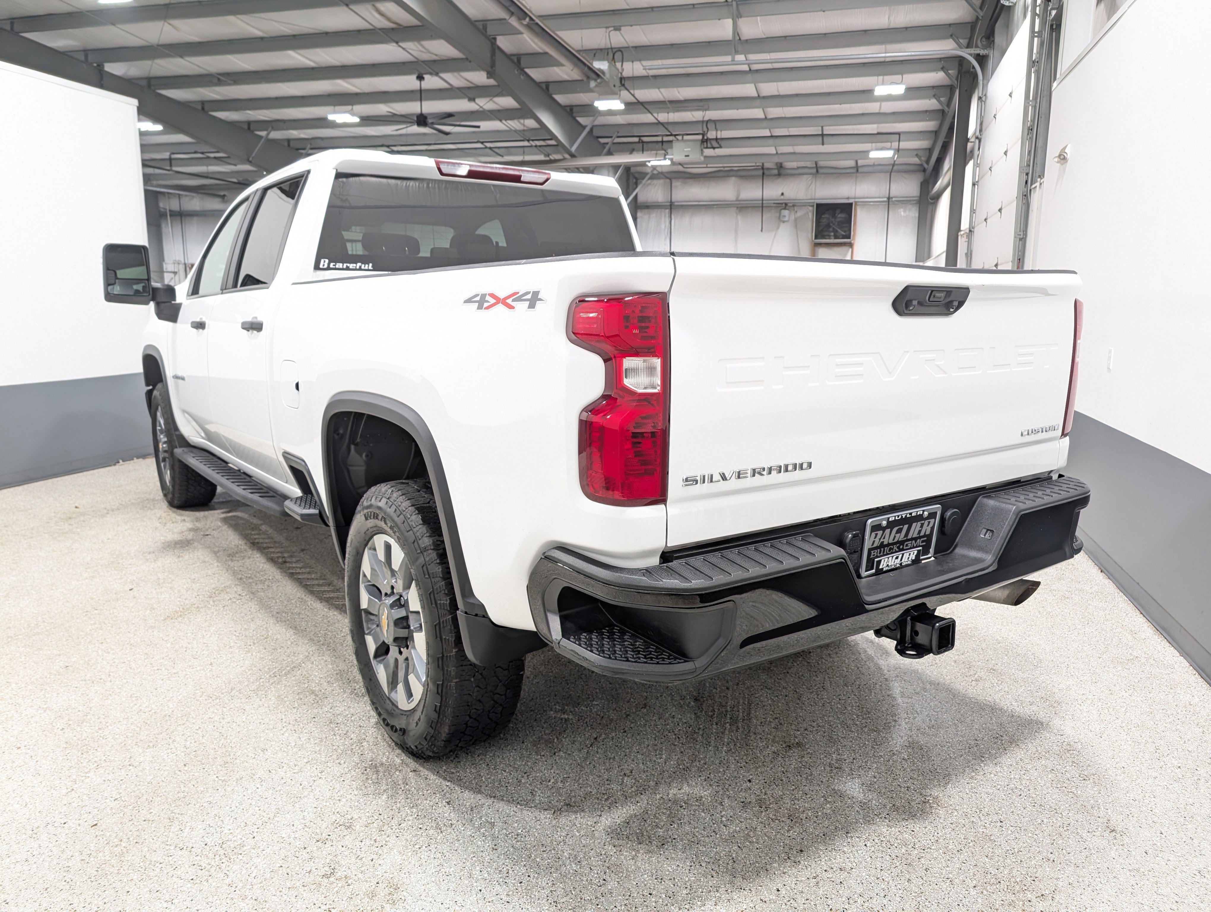 Used 2022 Chevrolet Silverado 2500 Custom image 5