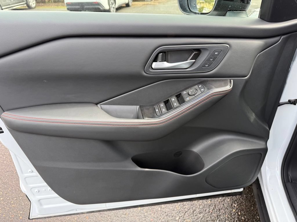 New 2026 Nissan Rogue SV w/ Rock Creek Premium Package AWD/4WD image 11