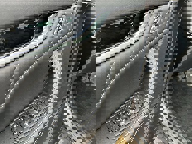 Used 2022 Maserati Levante Modena image 24