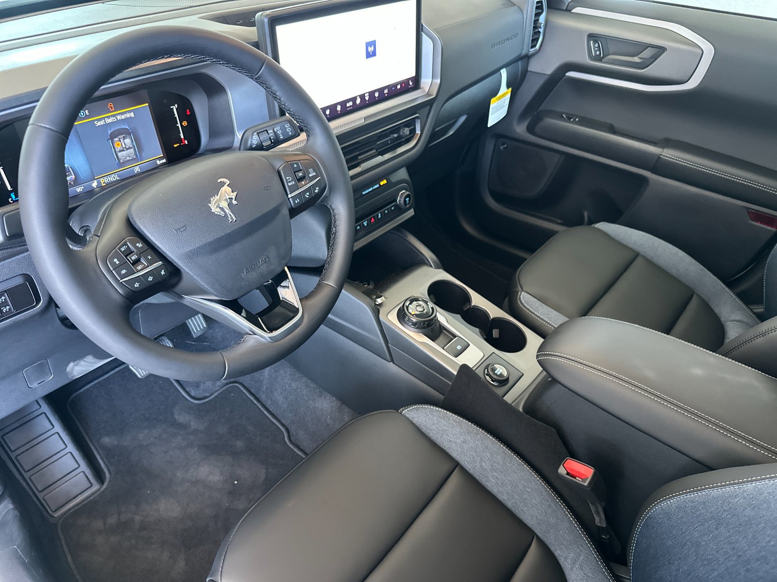 New 2026 Ford Bronco Sport Outer Banks w/ Outer Banks Tech Package+ AWD/4WD image 9
