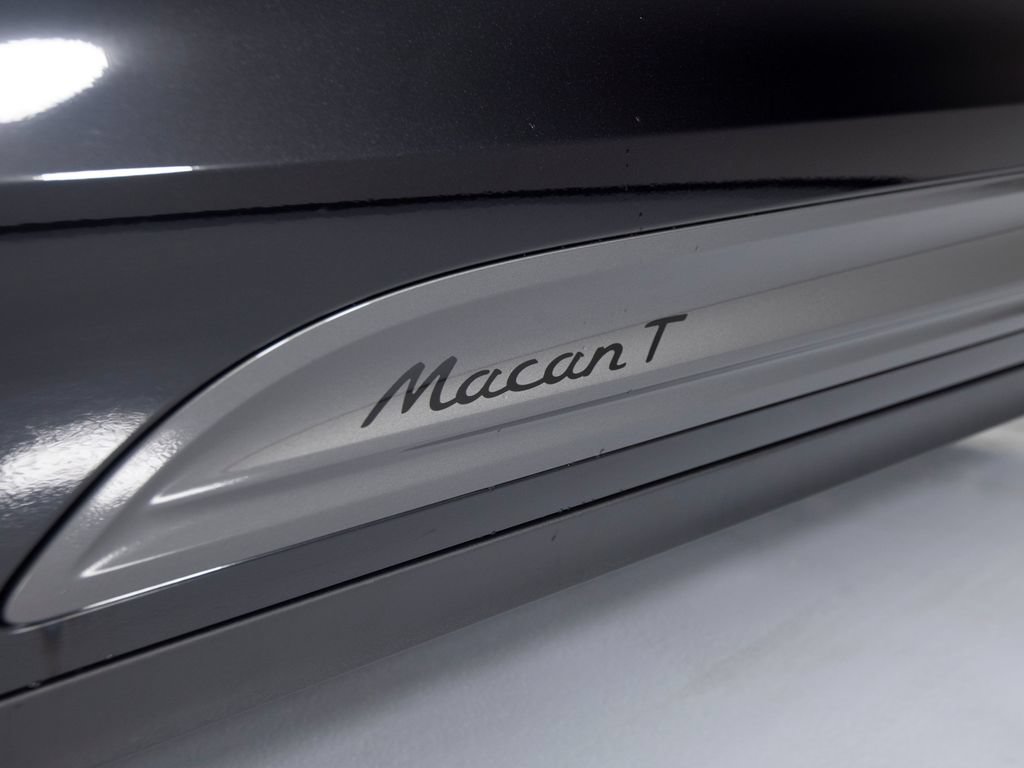 New 2026 Porsche Macan Turbo AWD/4WD image 45