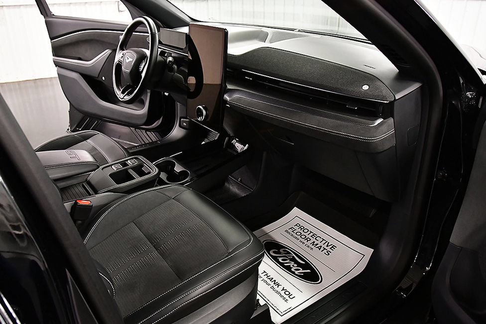 Used 2025 Ford Mustang Mach-E GT w/ Interior Protection Package AWD/4WD image 27