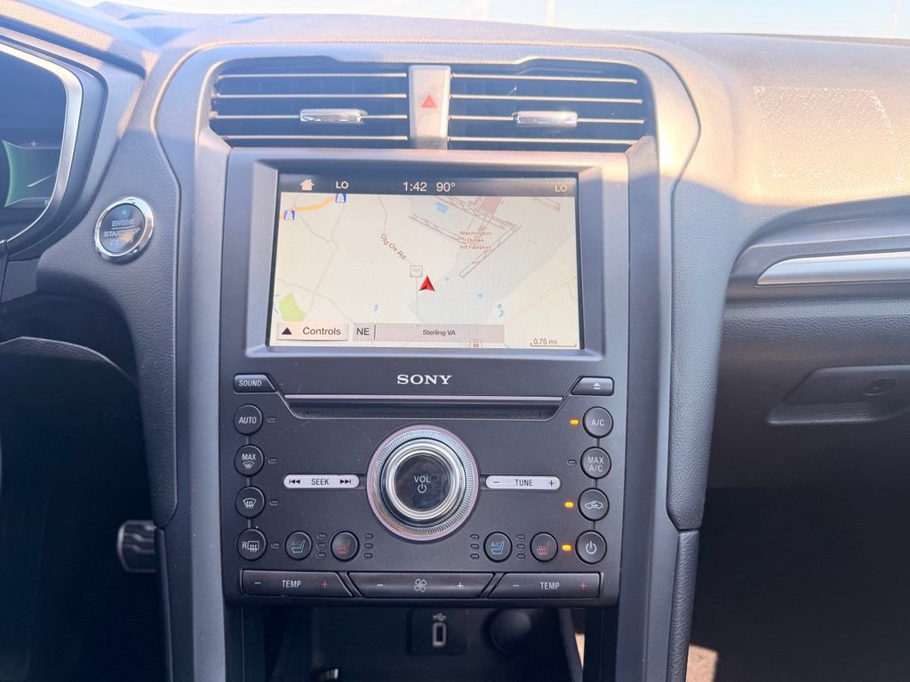 Used 2018 Ford Fusion Titanium FWD image 21