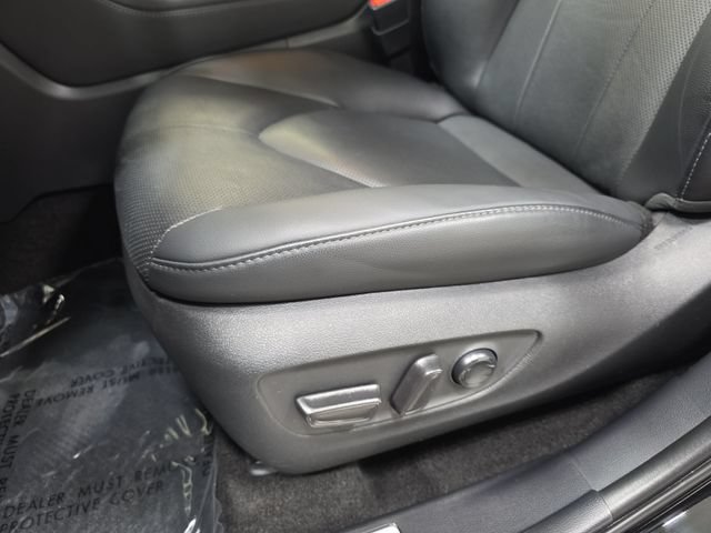 Certified 2025 Toyota Highlander Limited AWD/4WD image 26