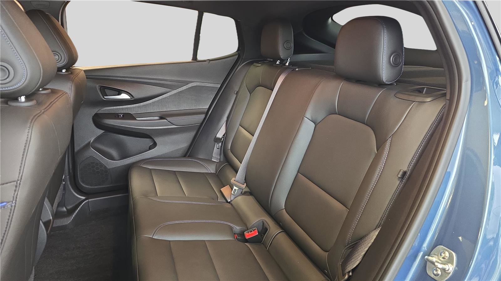 Used 2024 Buick Envista Sport Touring w/ Convenience I Package FWD image 18