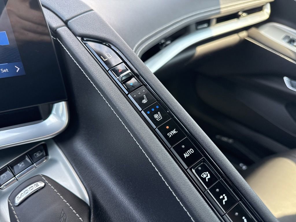 Used 2024 Chevrolet Corvette Stingray Preferred Cpe w/ Z51 Performance Package image 21