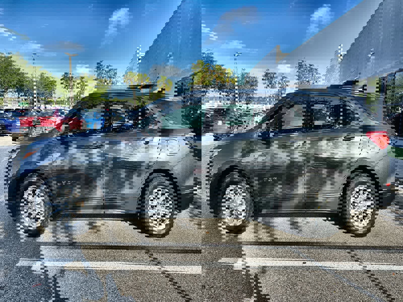 Used 2019 Chevrolet Equinox LS image 5