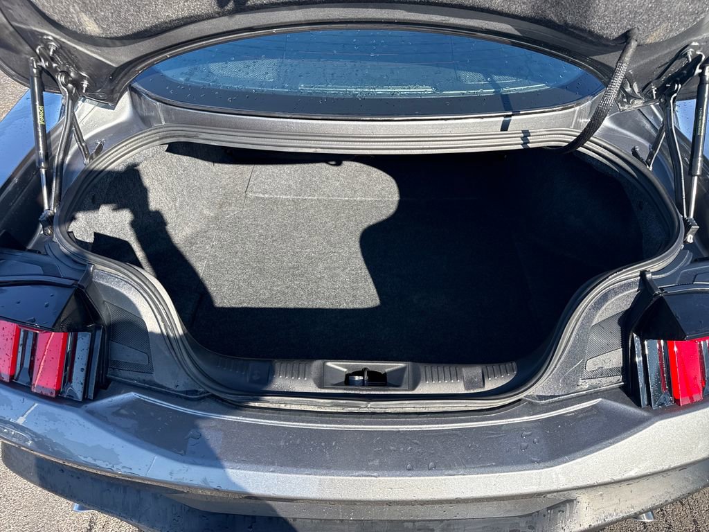 Used 2025 Ford Mustang Premium image 11